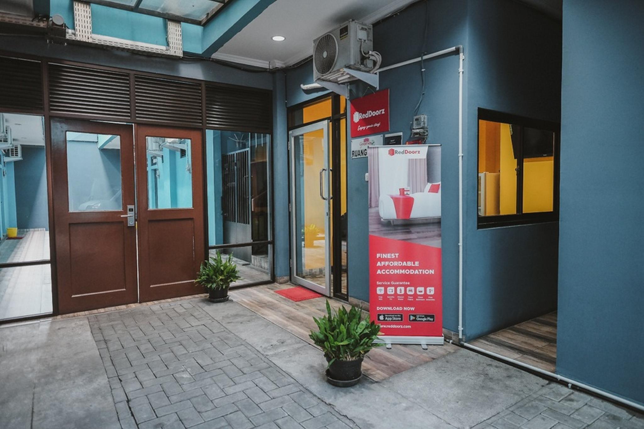 Reddoorz Near Rsud Koja Hotel Jakarta Exterior photo